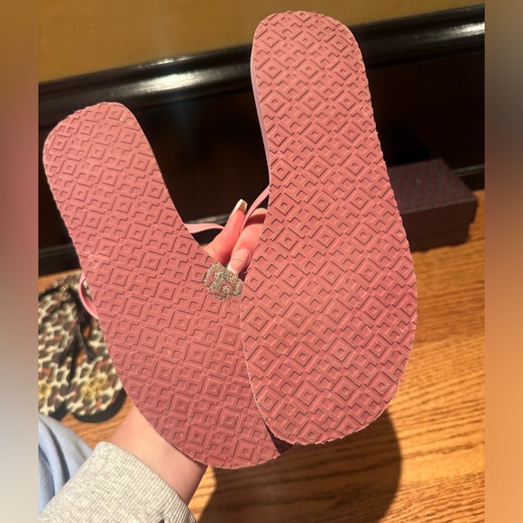 Tory Burch Blushing Pink Flat Flip Flop - Picture 2 of 3